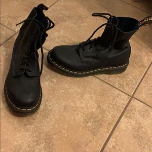 Black Dr. Martens size 7.5